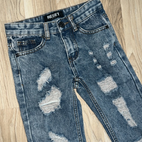 Reset straight leg destroyed denim - Picture 2 of 2